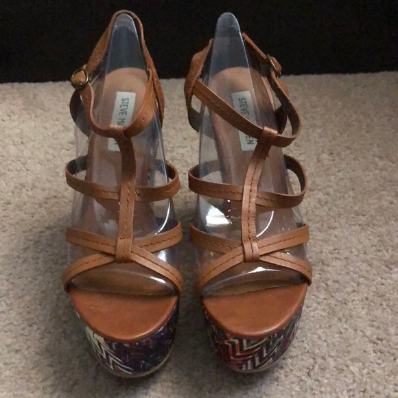 Steve Madden Camel Platform Wedge Sandals - Picture 2 of 3